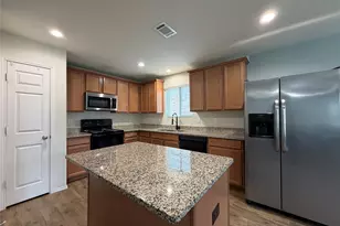 9913 Amosite Dr, Fort Worth, TX 76131 - Photo 11