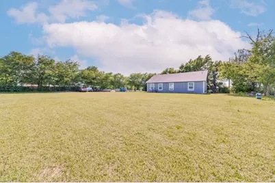709 W Live Oak Street, Alvord, TX 76225 - Photo 9