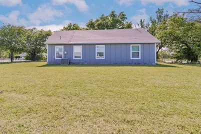 709 W Live Oak Street, Alvord, TX 76225 - Photo 19