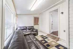 4716 Audubon Dr, Arlington, TX 76018 - Photo 5