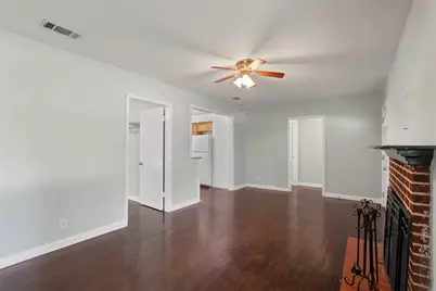 1310 Michigan Avenue, Dallas, TX 75216 - Photo 7