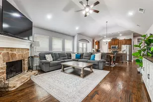 4312 Poppy Dr, Mansfield, TX 76063 - Photo 3