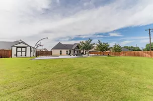 404 Stone Briar Dr N, Sulphur Springs, TX 75482 - Photo 35