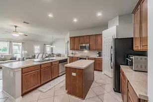 245 Cedar Crest Dr, Justin, TX 76247 - Photo 11