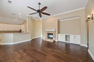 4200 Mesa Dr, Carrollton, TX 75010 - Photo 9