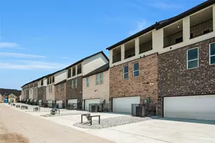 3449 Sanjeev Dr, Irving, TX 75060 - Photo 29