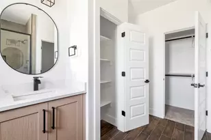 3449 Sanjeev Dr, Irving, TX 75060 - Photo 15