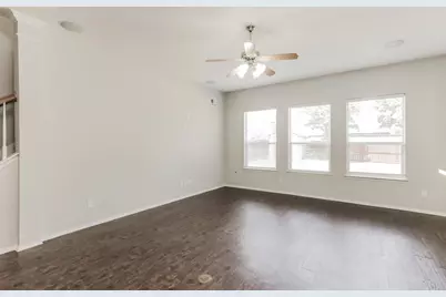 631 Magnolia Lane, Glenn Heights, TX 75154 - Photo 3