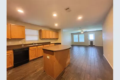 1433 Kramer Court, Burleson, TX 76028 - Photo 7