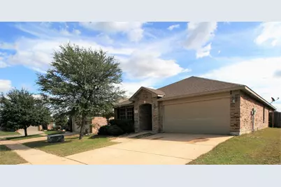 1433 Kramer Court, Burleson, TX 76028 - Photo 3