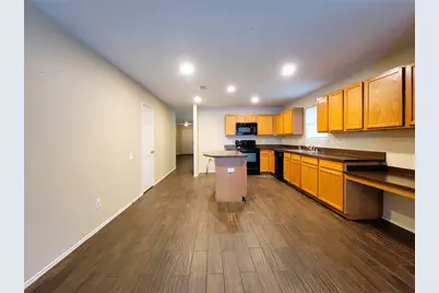 1433 Kramer Court, Burleson, TX 76028 - Photo 9