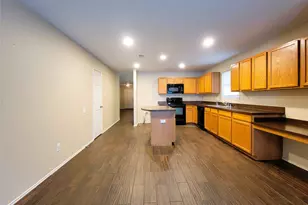 1433 Kramer Ct, Burleson, TX 76028 - Photo 9
