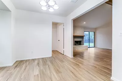 2627 Winterlake Drive, Carrollton, TX 75006 - Photo 9