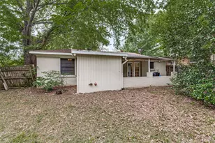 5901 Circular Dr, North Richland Hills, TX 76117 - Photo 23