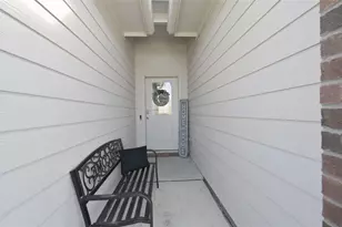 8621 Angel Gardens Dr, Fort Worth, TX 76179 - Photo 3