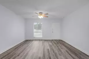 303 Mansfield Rd, Cleburne, TX 76031 - Photo 3
