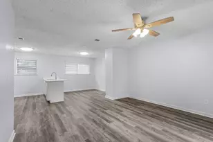 303 Mansfield Rd, Cleburne, TX 76031 - Photo 11