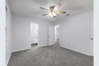 303 Mansfield Road, Cleburne, TX 76031 - Photo 17