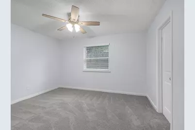 303 Mansfield Road, Cleburne, TX 76031 - Photo 13