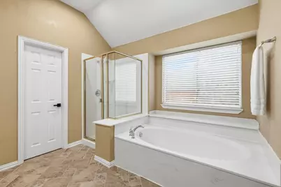 5733 Sugar Maple Drive, Fort Worth, TX 76244 - Photo 13