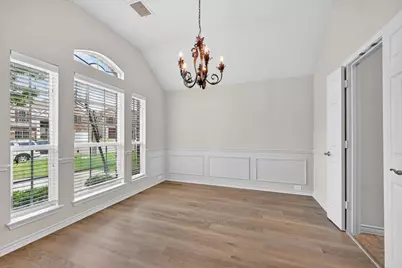 4502 Warbler Lane, Garland, TX 75043 - Photo 5