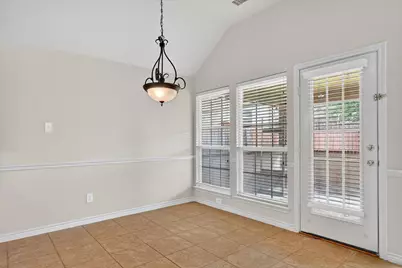 4502 Warbler Lane, Garland, TX 75043 - Photo 5