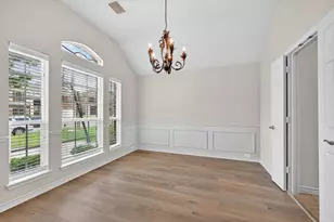 4502 Warbler Ln, Garland, TX 75043 - Photo 5