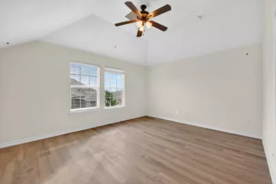 4502 Warbler Lane, Garland, TX 75043 - Photo 17