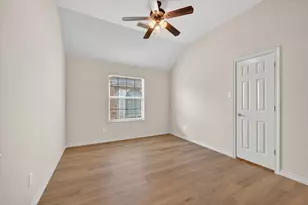 4502 Warbler Ln, Garland, TX 75043 - Photo 15
