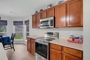 1028 Cedar Ridge Ln, Burleson, TX 76028 - Photo 13