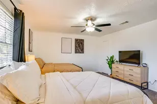 42 W Creek Ln, Grand Prairie, TX 75052 - Photo 15