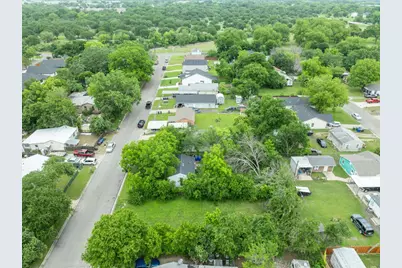 940 Martin Avenue, Waco, TX 76706 - Photo 11