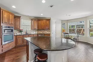 7258 Mirada, Grand Prairie, TX 75054 - Photo 9