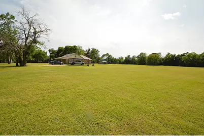 5913 Farm Road 1528, Klondike, TX 75448 - Photo 19