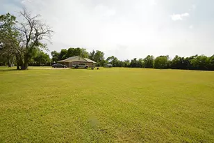 5913 Farm Road 1528, Klondike, TX 75448 - Photo 19