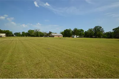 5913 Farm Road 1528, Klondike, TX 75448 - Photo 15