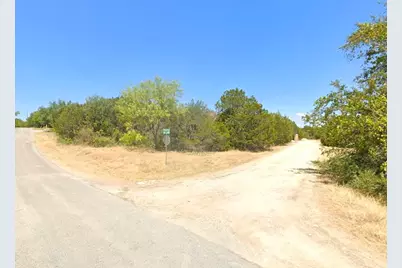 4601 Eagle Nest Court, Granbury, TX 76048 - Photo 3