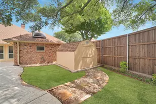 1304 Carriage Creek Dr, DeSoto, TX 75115 - Photo 27