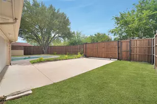 1304 Carriage Creek Dr, DeSoto, TX 75115 - Photo 29