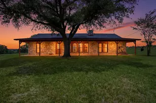 573 County Rd 3592, Paradise, TX 76073 - Photo 5