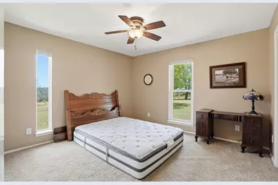 573 County Road 3592, Paradise, TX 76073 - Photo 19