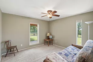 573 County Rd 3592, Paradise, TX 76073 - Photo 21