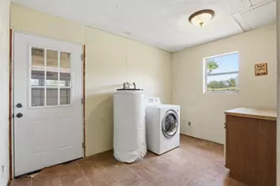 573 County Rd 3592, Paradise, TX 76073 - Photo 23