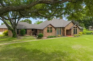 10612 Live Oak Dr, Forney, TX 75126 - Photo 1