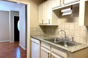 8710 California Dr, Frisco, TX 75033 - Photo 5