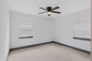 3042 O Bannon Dr, Dallas, TX 75224 - Photo 19