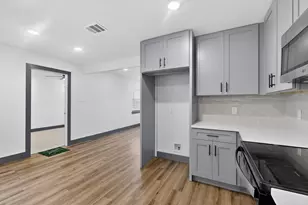 3042 O Bannon Dr, Dallas, TX 75224 - Photo 11