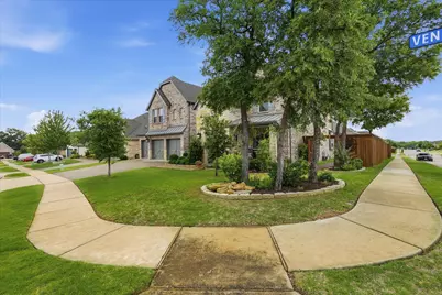 2106 Venice Drive, Corinth, TX 76210 - Photo 3