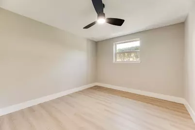 206 Senter Valley Road, Irving, TX 75060 - Photo 15