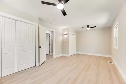206 Senter Valley Road, Irving, TX 75060 - Photo 11